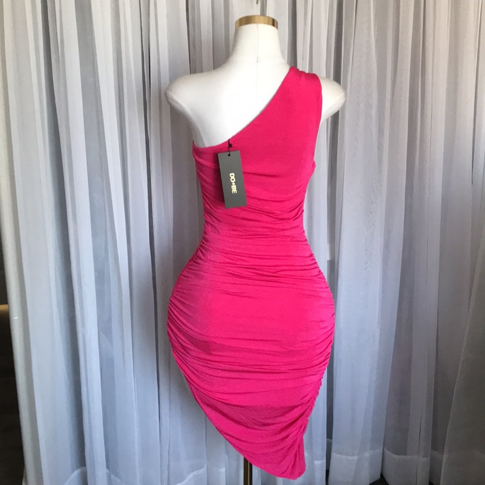 Side Ruched Ruffle Trim One-Shoulder Dress - Picture 5 of 6